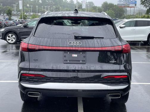 Mythos Black Metallic 2025 Audi Q5 Premium Plus TFSI quattro S tronic
