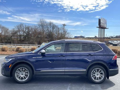 2024 Volkswagen Tiguan 2.0T SE