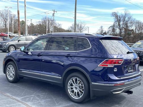 2024 Volkswagen Tiguan 2.0T SE
