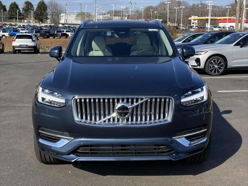 2025 Volvo XC90 Plug-In Hybrid T8 Plus 6-Seater