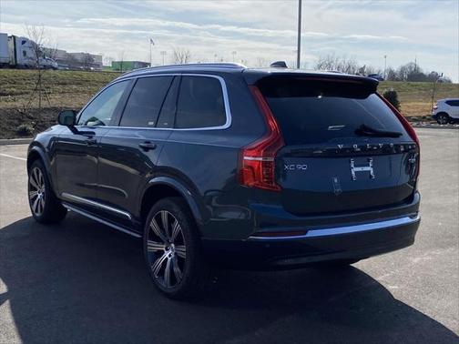 2025 Volvo XC90 Plug-In Hybrid T8 Plus 6-Seater
