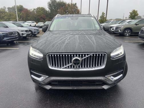 2024 Volvo XC90 B6 Plus Bright Theme 7-Seater