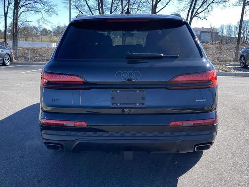 2026 Audi Q7 55 Premium Plus