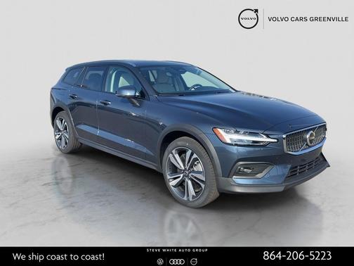 2026 Volvo V60 Cross Country Plus, B5 AWD Gas (mild hybrid)