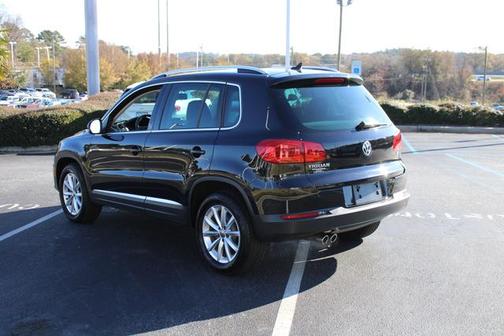 Deep Black Pearl 2017 Volkswagen Tiguan 2.0T Wolfsburg Edition