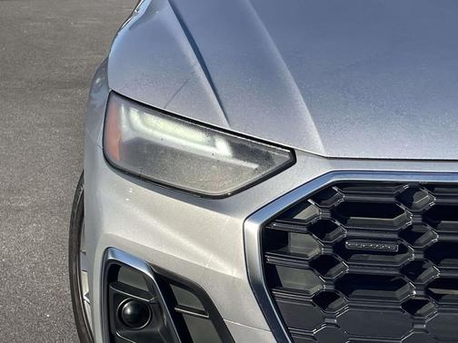 2024 Audi Q5 45 S line Premium