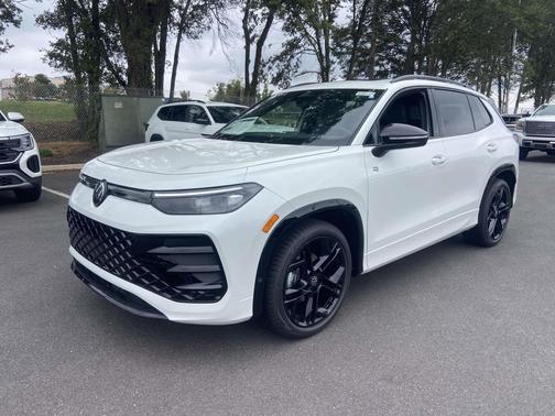 2025 Volkswagen Tiguan 2.0T SE R-Line Black