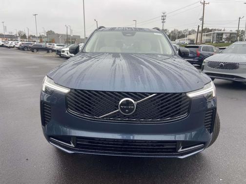 2026 Volvo XC90 B6 Ultra Dark Theme 7-Seater