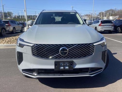 2025 Volvo XC90 Plug-In Hybrid T8 Plus 6-Seater