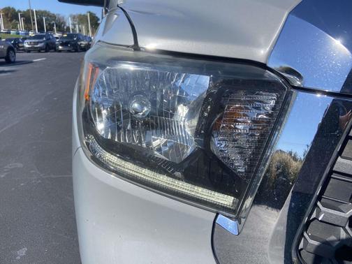 2019 Toyota Tundra SR5