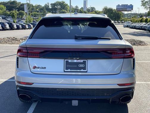 Satellite Silver Metallic 2024 Audi RS Q8 4.0T