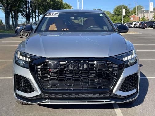 Satellite Silver Metallic 2024 Audi RS Q8 4.0T