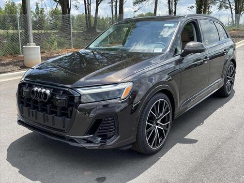 2025 Audi Q7 55 Premium Plus