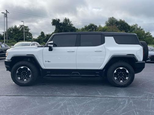 Interstellar White 2025 GMC HUMMER EV SUV 3X