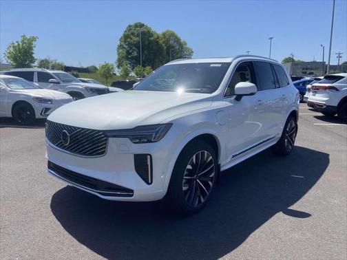 2025 Volvo XC90 Plug-In Hybrid T8 Ultra 6-Seater