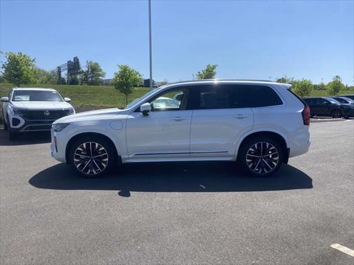 2025 Volvo XC90 Plug-In Hybrid T8 Ultra 6-Seater