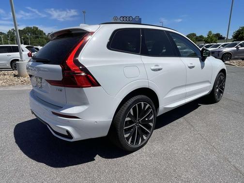 Crystal White Metallic 2026 Volvo XC60 Plug-In Hybrid Ultra, T8 AWD Electric/Gasoline, Dark