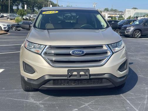 White Gold Metallic 2018 Ford Edge SE