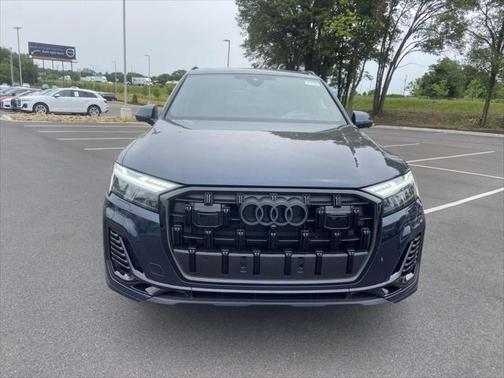 2025 Audi Q7 55 Prestige