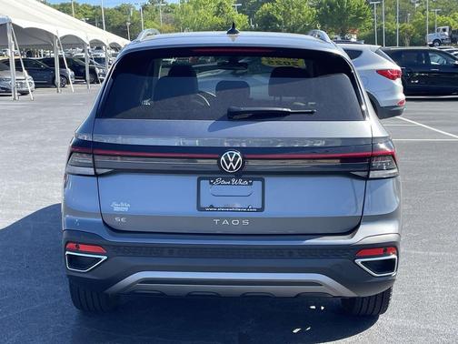 Gray 2025 Volkswagen Taos 1.5T SE