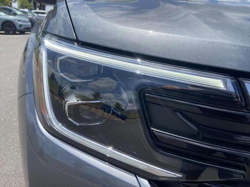 2025 Volkswagen Atlas 2.0T SEL Premium R-Line 4MOTION