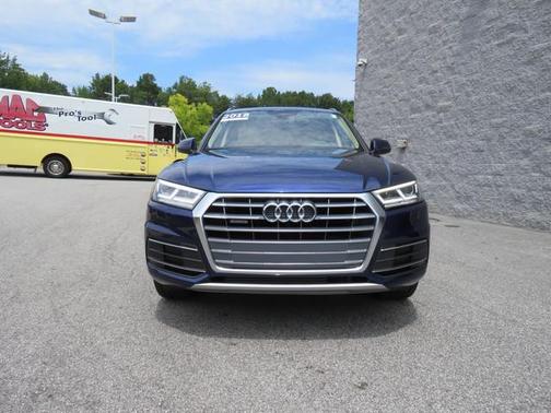Navarra Blue Metallic 2018 Audi Q5 2.0T Tech Premium