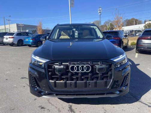 2026 Audi Q7 55 Premium Plus