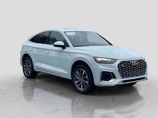 Glacier White Metallic 2023 Audi Q5 45 S line Premium Plus