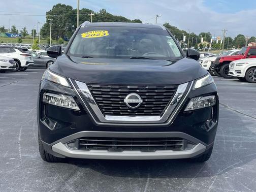 Super Black 2023 Nissan Rogue SV
