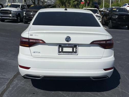 2019 Volkswagen Jetta 1.4T SEL Premium