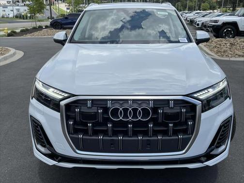 2025 Audi Q7 55 Prestige