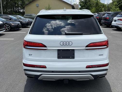 2025 Audi Q7 55 Prestige