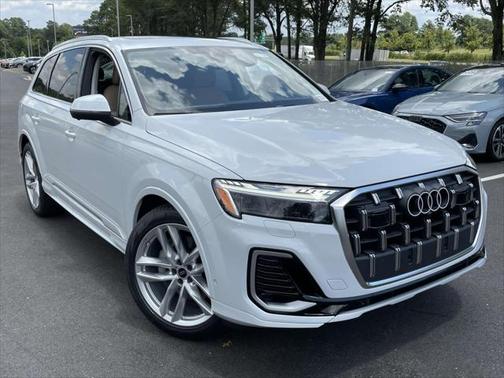 2025 Audi Q7 55 Prestige