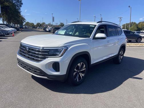 2026 Volkswagen Atlas 2.0T SE