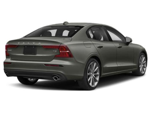 Pine Grey Metallic 2022 Volvo S60 T5 Momentum