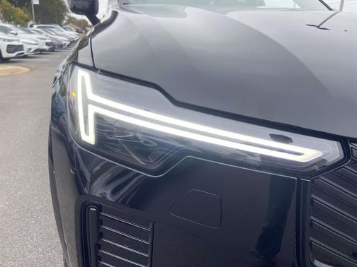 2026 Volvo XC90 B6 Ultra Dark Theme 7-Seater