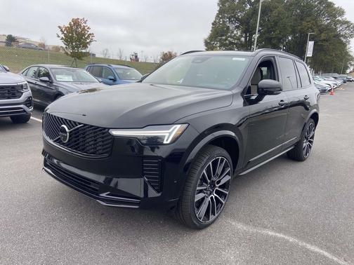 2026 Volvo XC90 B6 Ultra Dark Theme 7-Seater