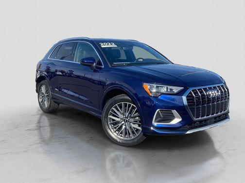 2022 Audi Q3 40 Premium