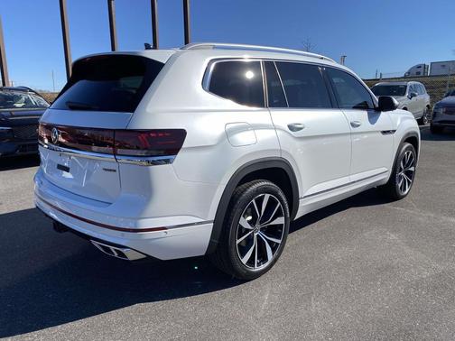 2026 Volkswagen Atlas 2.0T SEL Premium R-Line 4MOTION