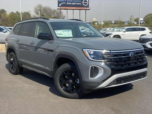 2025 Volkswagen Atlas 2.0T Peak Edition