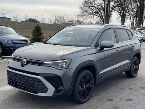 2026 Volkswagen Taos SE