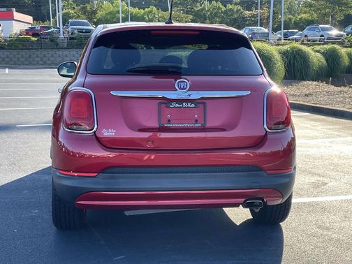 Rosso Amore (Red Tri-Coat) 2016 FIAT 500X Easy