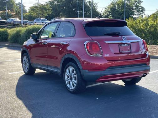 Rosso Amore (Red Tri-Coat) 2016 FIAT 500X Easy