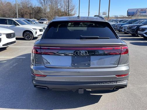 2025 Audi Q8 55 Prestige