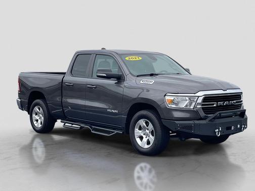Granite Crystal Metallic Clearcoat 2021 RAM 1500 Big Horn/Lone Star