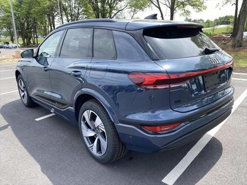 2025 Audi Q6 e-tron Premium Plus quattro