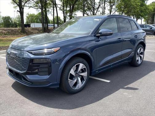 2025 Audi Q6 e-tron Premium Plus quattro