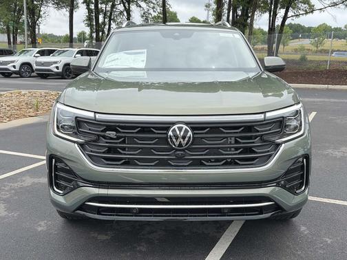 Avocado Green Pearl 2026 Volkswagen Atlas 2.0T SEL Premium R-Line 4MOTION