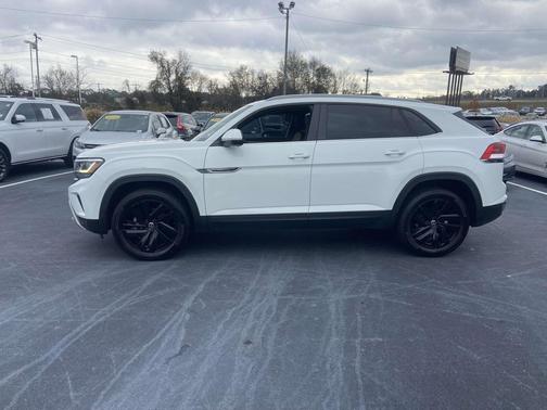 2021 Volkswagen Atlas Cross Sport 2.0T SE w/Technology