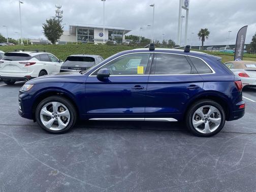 Navarra Blue Metallic 2021 Audi Q5 45 Premium Plus